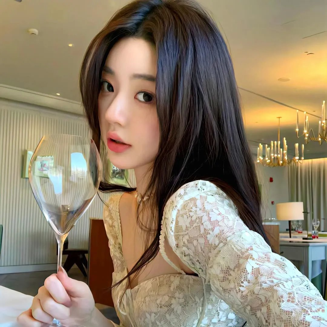 女生联谊会的美女粘球